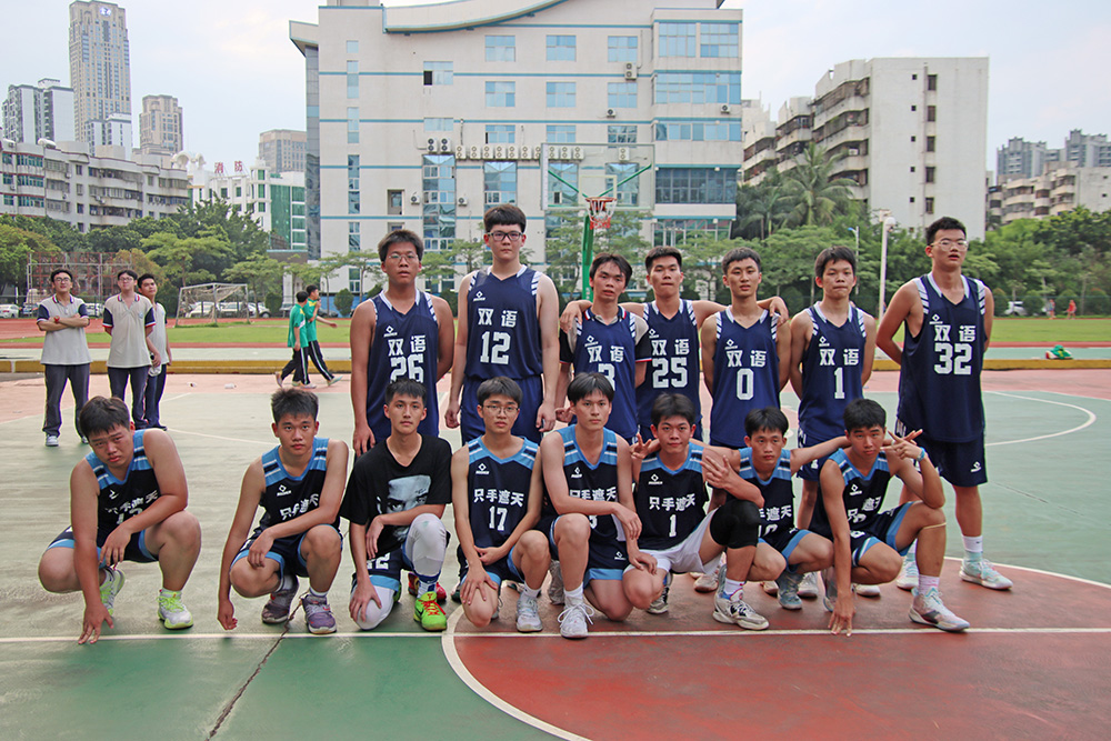 热血青春！海南华海中学高中篮球赛成功举办